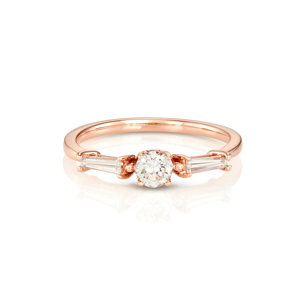 Yours only - Round Diamond and tapered Baguette Ring – S/H KOH