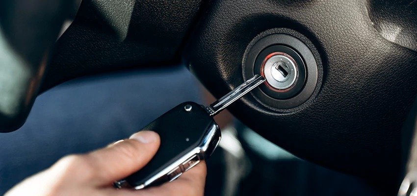 Mobile Car Locksmith in Dubai Expert Car Lock Repair, Key Programming & Transponder Services