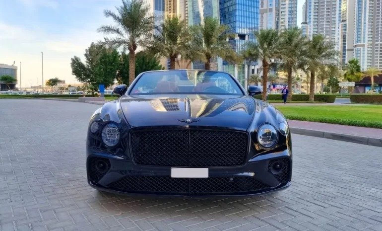 Rent Convertible Dubai Cruise the City in Luxury with Panorama Car