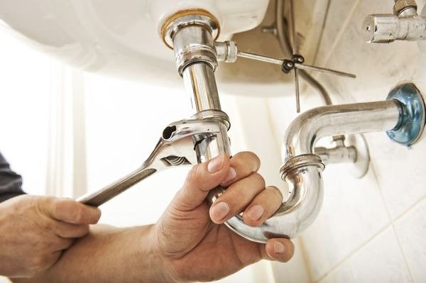 When Your Pipes Speak Up Finding the Right Plumber in Mobile, AL