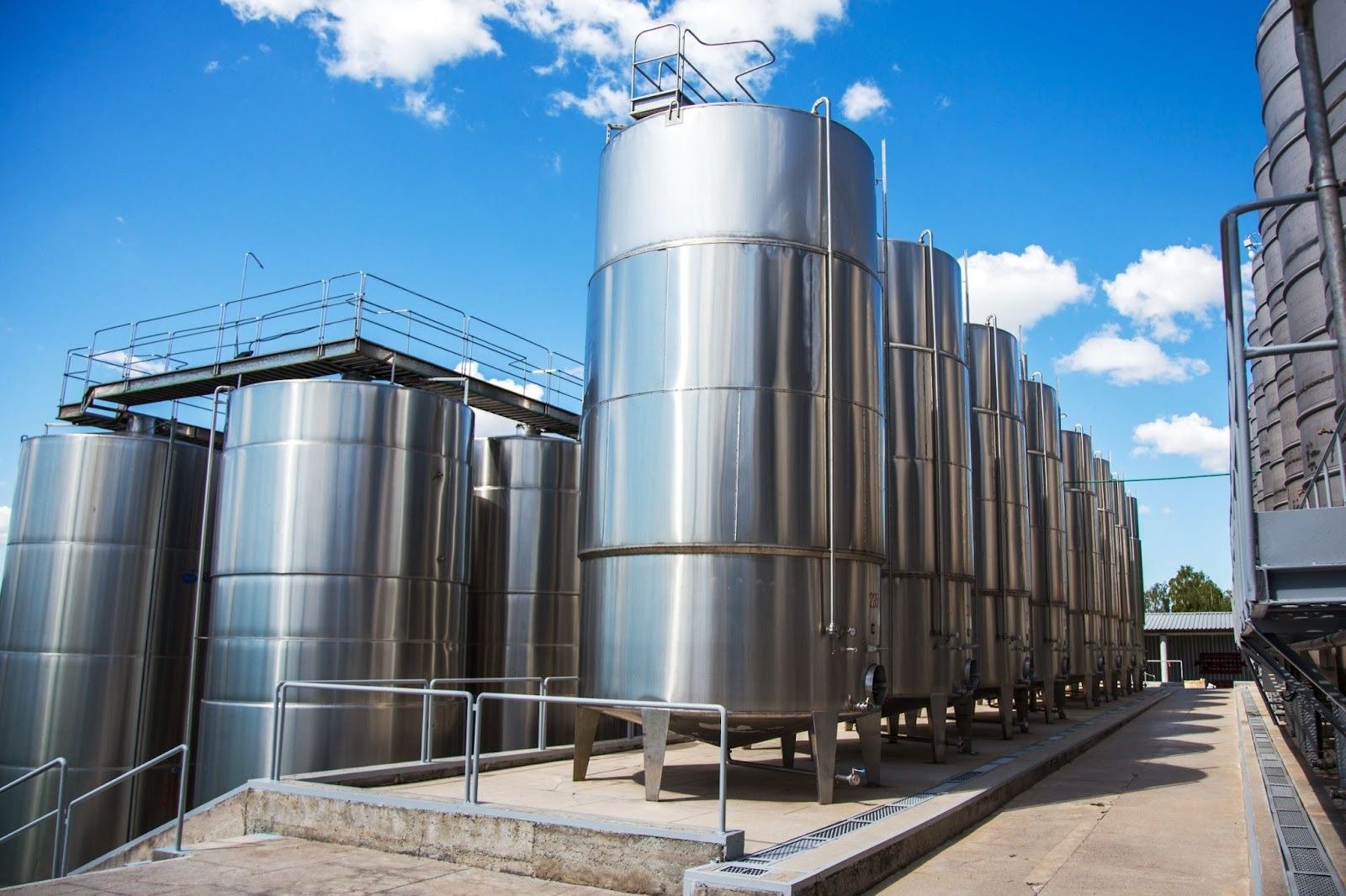 How Long Do Stainless Steel Tanks Last
